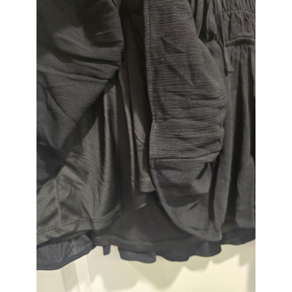 TORRID NWT Black Washable Crinkle Gauze Criss Cross Back Lace Up Top Size 2 (2X) - Picture 6 of 8